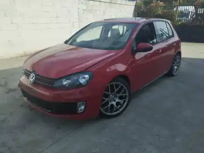 Veículo de Sucata volkswagen golf vi (5k1) 2.0 tdi do ano 2012 alimentado cbab,cffb,cjaa