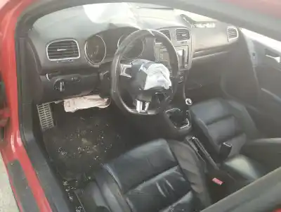 Veículo de Sucata volkswagen golf vi (5k1) 2.0 tdi do ano 2012 alimentado cbab,cffb,cjaa