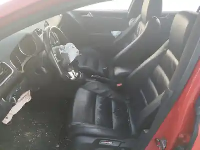 Veículo de Sucata volkswagen golf vi (5k1) 2.0 tdi do ano 2012 alimentado cbab,cffb,cjaa