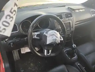 Veículo de Sucata volkswagen golf vi (5k1) 2.0 tdi do ano 2012 alimentado cbab,cffb,cjaa