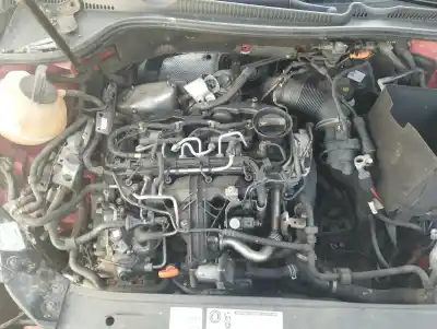 Veículo de Sucata volkswagen golf vi (5k1) 2.0 tdi do ano 2012 alimentado cbab,cffb,cjaa