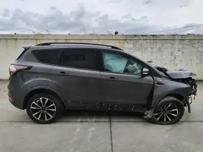 Здавання транспортного засобу ford kuga ii (dm2) 1.5 tdci року 2017 потужний xwmb,xwmc