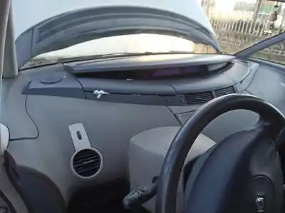 Здавання транспортного засобу renault espace iv (jk0) 1.9 dci diesel року 2006 потужний f9q a8