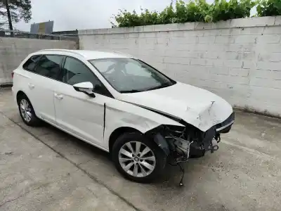 Véhicule à la ferraille SEAT LEON ST (5F8)  de l'année 2018 alimenté DDYA,DGTE