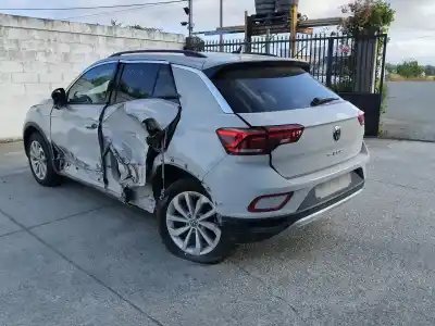 Scrapping Vehicle volkswagen t-roc (a11, d11) 1.0 tsi of the year 2022 powered dlaa