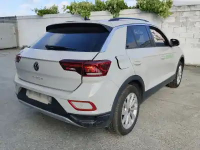 Scrapping Vehicle volkswagen t-roc (a11, d11) 1.0 tsi of the year 2022 powered dlaa