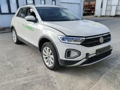 Scrapping Vehicle volkswagen t-roc (a11, d11) 1.0 tsi of the year 2022 powered dlaa