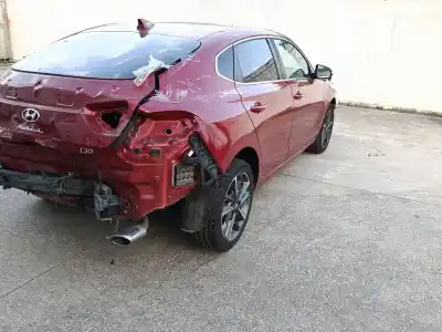 Veicolo di demolizione hyundai i30 fastback (pde, pden) 1.0 t-gdi dell'anno 2021 alimentato g3lc,g3le