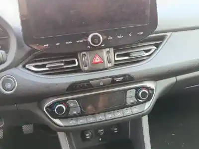 Veicolo di demolizione hyundai i30 fastback (pde, pden) 1.0 t-gdi dell'anno 2021 alimentato g3lc,g3le