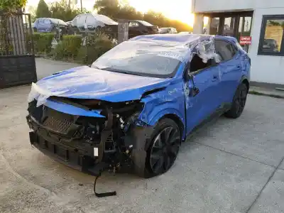 Verschrottungsfahrzeug renault austral tce 130 des jahres 2024 angetrieben h5f600