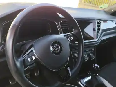 Veicolo di demolizione volkswagen t-roc (a11, d11) 1.5 tsi dell'anno 2018 alimentato dada,dpca,dxdb