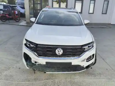 Veicolo di demolizione volkswagen t-roc (a11, d11) 1.5 tsi dell'anno 2018 alimentato dada,dpca,dxdb