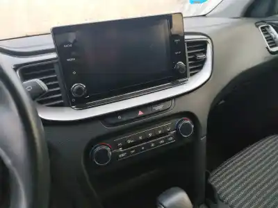 Véhicule à la ferraille kia xceed (cd) 1.4 t-gdi de l'année 2022 alimenté g4ld