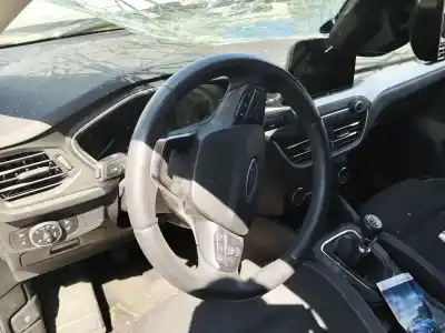 Veicolo di demolizione ford focus iv (hn) 1.0 ecoboost dell'anno 2019 alimentato b7da