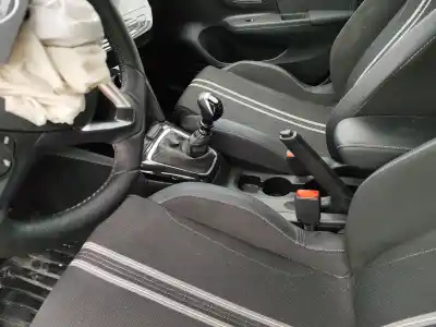 Veicolo di demolizione opel corsa f 1.2 (68) dell'anno 2024 alimentato f 12 xhl (eb2adtd)