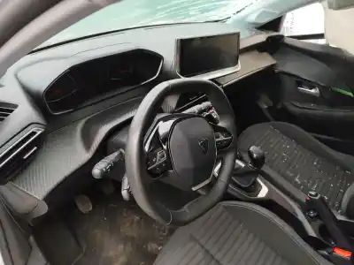 Здавання транспортного засобу peugeot 208 ii (ub_, up_, uw_, uj_) 1.2 puretech 75 року 2024 потужний hmg (eb2famd),hmh (eb2fad)