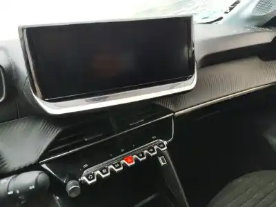 Здавання транспортного засобу peugeot 208 ii (ub_, up_, uw_, uj_) 1.2 puretech 75 року 2024 потужний hmg (eb2famd),hmh (eb2fad)