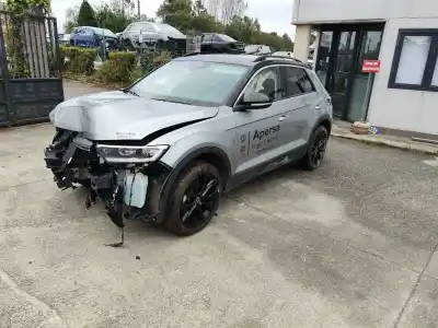 Veículo de Sucata volkswagen t-roc (a11, d11) 1.0 tsi do ano 2024 alimentado dlaa