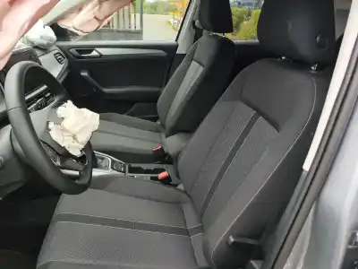 Veículo de Sucata volkswagen t-roc (a11, d11) 1.0 tsi do ano 2024 alimentado dlaa