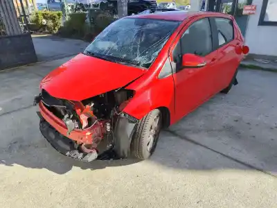 Veículo de Sucata toyota yaris (_p13_) 1.0 (ksp130_) do ano 2016 alimentado 1kr-fe