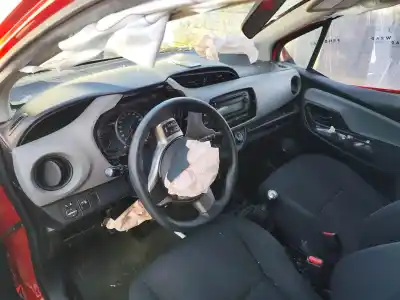 Veículo de Sucata toyota yaris (_p13_) 1.0 (ksp130_) do ano 2016 alimentado 1kr-fe