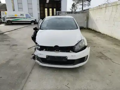 Veículo de Sucata volkswagen golf vi (5k1) 2.0 gti do ano 2010 alimentado cczb