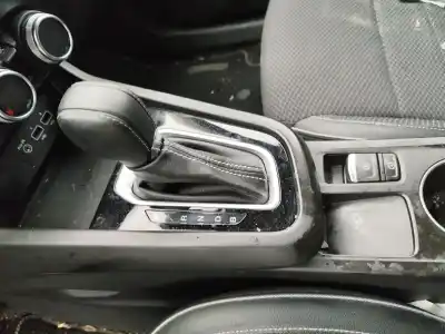 Veículo de Sucata renault arkana i (lcm_, ldn_) 1.6 e-tech 145 (ldmu) do ano 2023 alimentado h4m 632