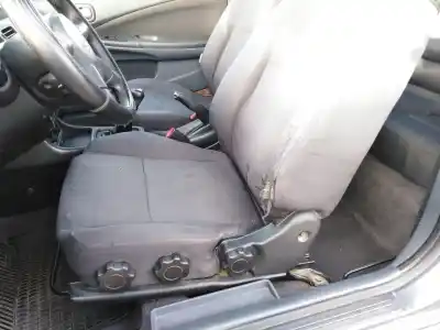 Veículo de Sucata nissan almera ii hatchback (n16) 2.2 dci do ano 2006 alimentado yd22ddt