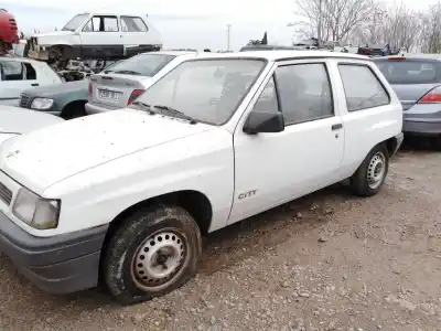 Здавання транспортного засобу opel corsa a fastback (s83) 1.0 (f08, m08, f68, m68) року 1982 потужний g10s