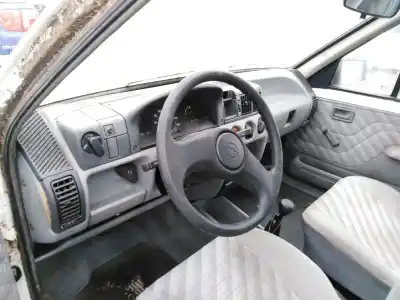 Здавання транспортного засобу opel corsa a fastback (s83) 1.0 (f08, m08, f68, m68) року 1982 потужний g10s