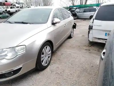 Veículo de Sucata volkswagen passat berlina (3c2) 2.0 tdi do ano 2006 alimentado bkp