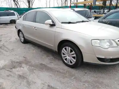Veículo de Sucata volkswagen passat berlina (3c2) 2.0 tdi do ano 2006 alimentado bkp