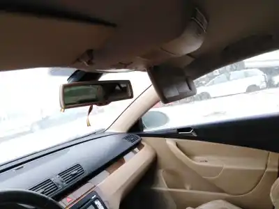 Veículo de Sucata volkswagen passat berlina (3c2) 2.0 tdi do ano 2006 alimentado bkp