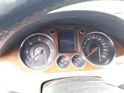 Veículo de Sucata volkswagen passat berlina (3c2) 2.0 tdi do ano 2006 alimentado bkp