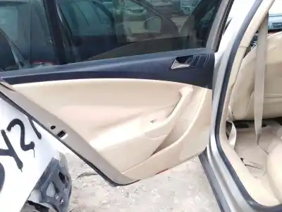 Veículo de Sucata volkswagen passat berlina (3c2) 2.0 tdi do ano 2006 alimentado bkp