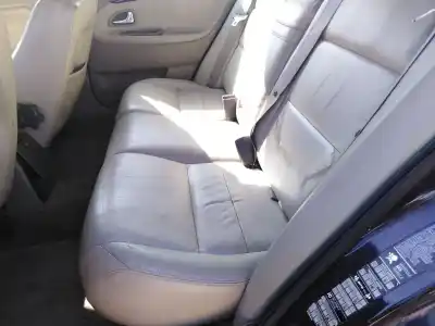 Здавання транспортного засобу volvo v40 ranchera familiar (645) 1.6 року 2000 потужний b 4164 s2
