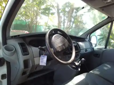 Veículo de Sucata renault trafic combi (ab 4.01) 1.9 diesel do ano 2006 alimentado f9q760