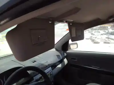 Veículo de Sucata mazda 2 berlina (dy) * do ano 2005 alimentado f6ja