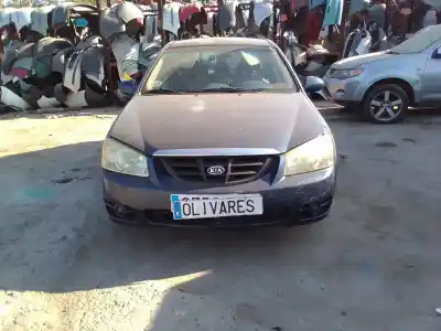 Veículo de Sucata KIA CERATO I FASTBACK (LD) 1.5 CRDI do ano 2006 alimentado D4FA