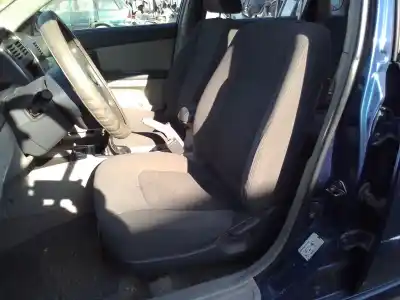 Scrapping Vehicle kia cerato i fastback (ld) 1.5 crdi of the year 2006 powered d4fa