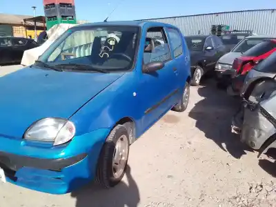 Veicolo di demolizione fiat seicento (187) * dell'anno 2002 alimentato 187a1000