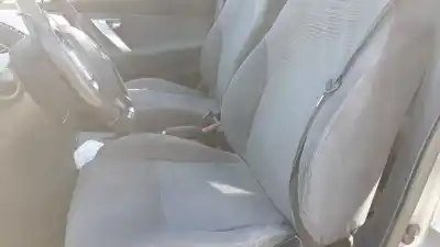 Здавання транспортного засобу nissan primera berlina (p12) p12 року 2001 потужний f9q