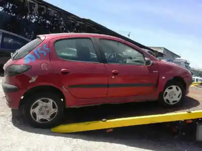 Veículo de Sucata peugeot 206 berlina e-music do ano 2002 alimentado kfw