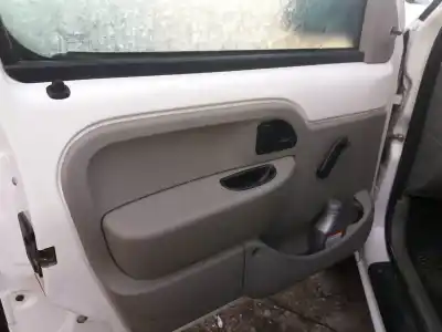 Здавання транспортного засобу renault kangoo 4x4 authentique (kc0s/v) року 2003 потужний  Здавання транспортного засобу renault kangoo 4x4 authentique (kc0s/v) року 2003 потужний