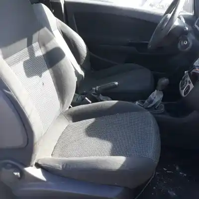 Здавання транспортного засобу opel corsa d color edition 120 cv / 88 kw року 2006 потужний 