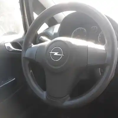 Здавання транспортного засобу opel corsa d color edition 120 cv / 88 kw року 2006 потужний 