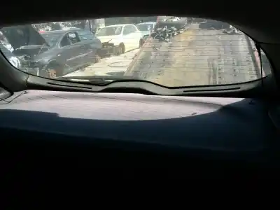 Sloopvoertuig alfa romeo 147 (190) 1.9 jtd distinctive van het jaar 2002 aangedreven 937a2000