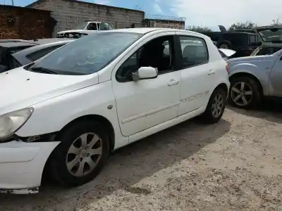 Scrapping Vehicle peugeot 307 (3a/c) 1.6 16v of the year 2001 powered nfu (tu5jp4)