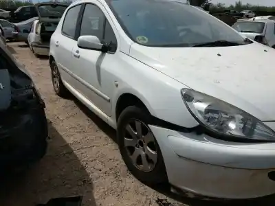 Scrapping Vehicle peugeot 307 (3a/c) 1.6 16v of the year 2001 powered nfu (tu5jp4)