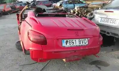 Veículo de Sucata PEUGEOT 206 CC CC do ano 2002 alimentado NFU